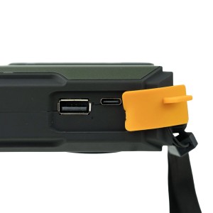 Highlander Noodradio Universal Survival Emergency Hub 9